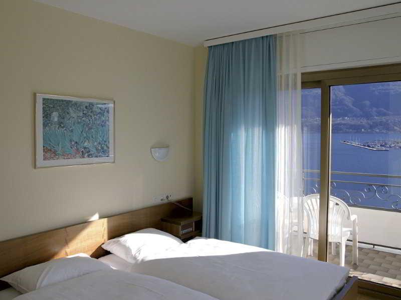 Hotel Geranio Au Lac Muralto Oda fotoğraf